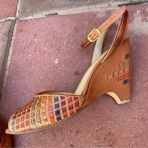 vtg 70s woven leather wedges